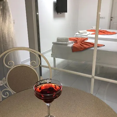 Bed & Breakfast White